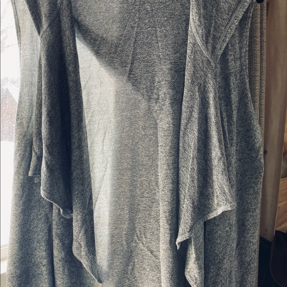 Light weight summer vest with hood